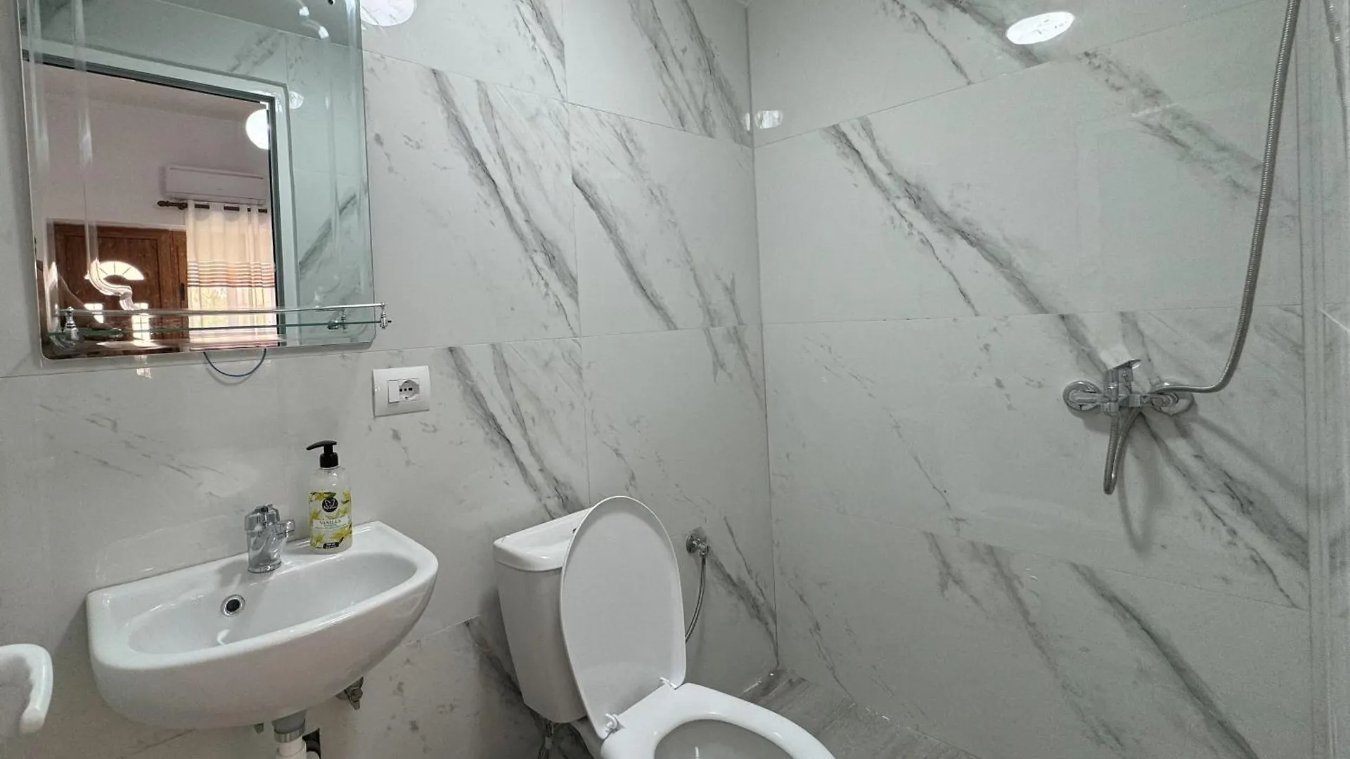 Eleonora Guest House Permet