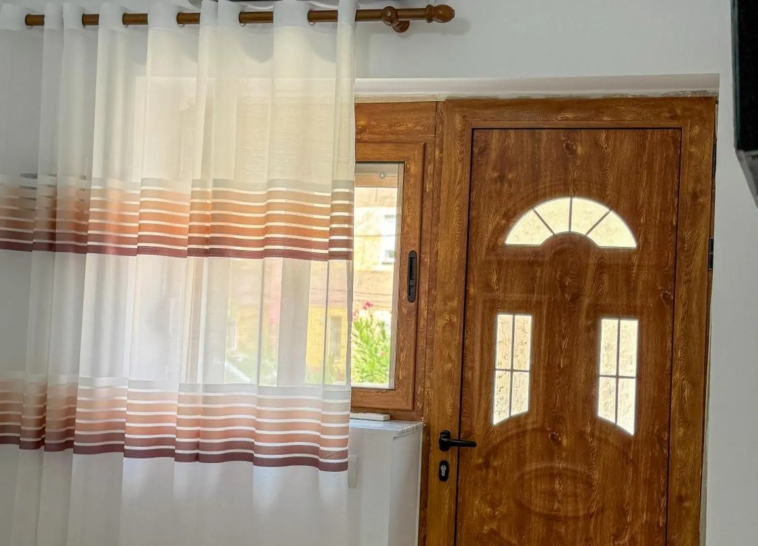 Eleonora Guest House Permet
