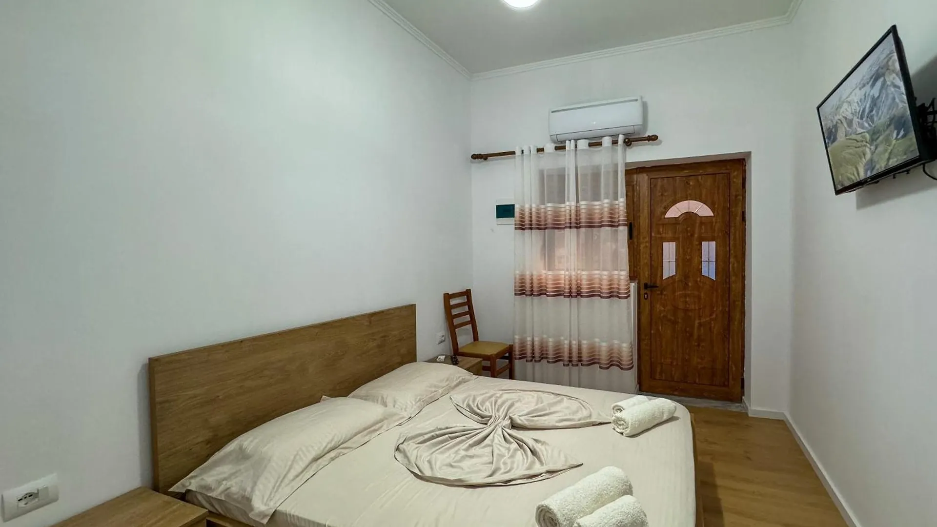 Eleonora Guest House Permet